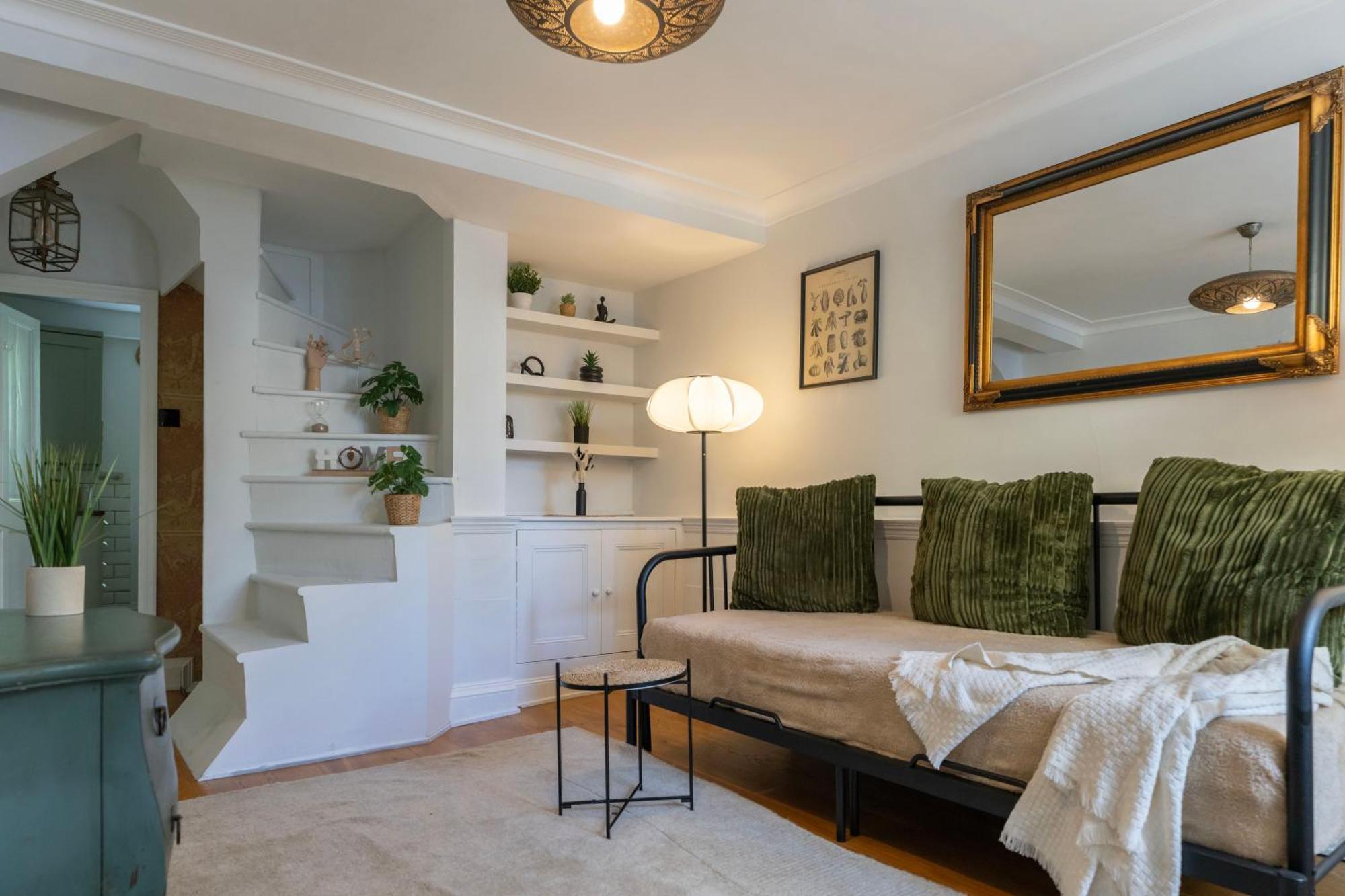 Апартаменты Gorgeous 2Bed House In New Road Лондон Экстерьер фото